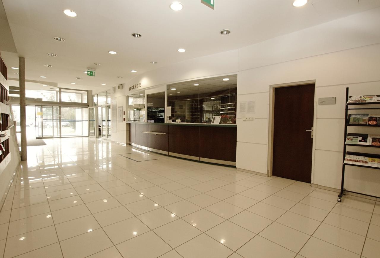 Hotel Kolej Akademie Brno Zewnętrze zdjęcie