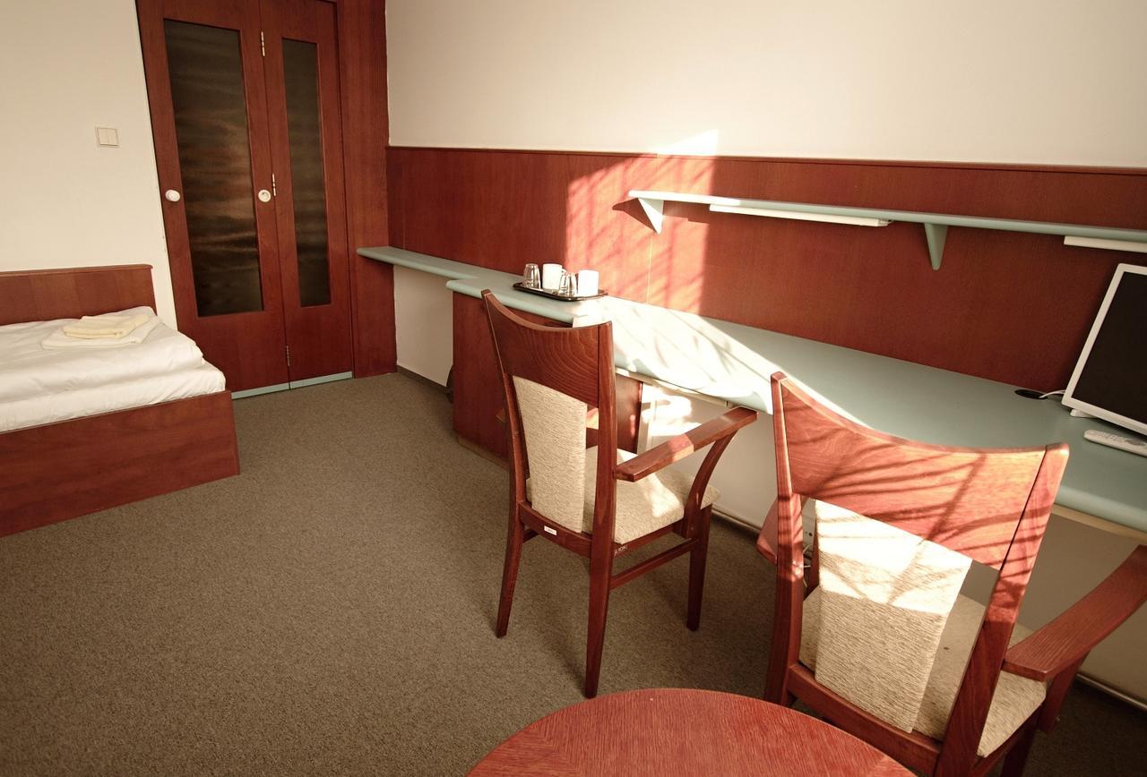 Hotel Kolej Akademie Brno Zewnętrze zdjęcie