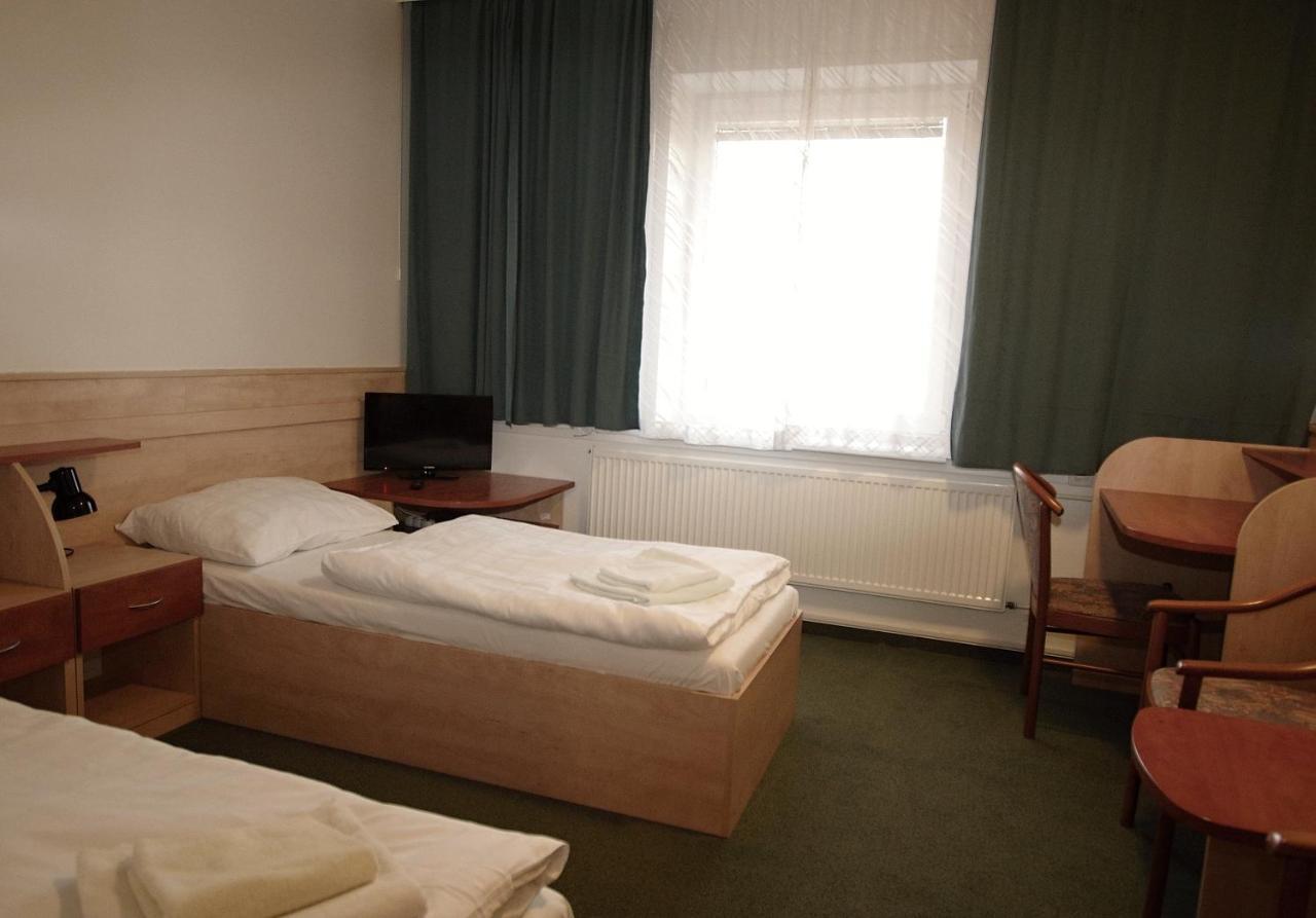 Hotel Kolej Akademie Brno Zewnętrze zdjęcie
